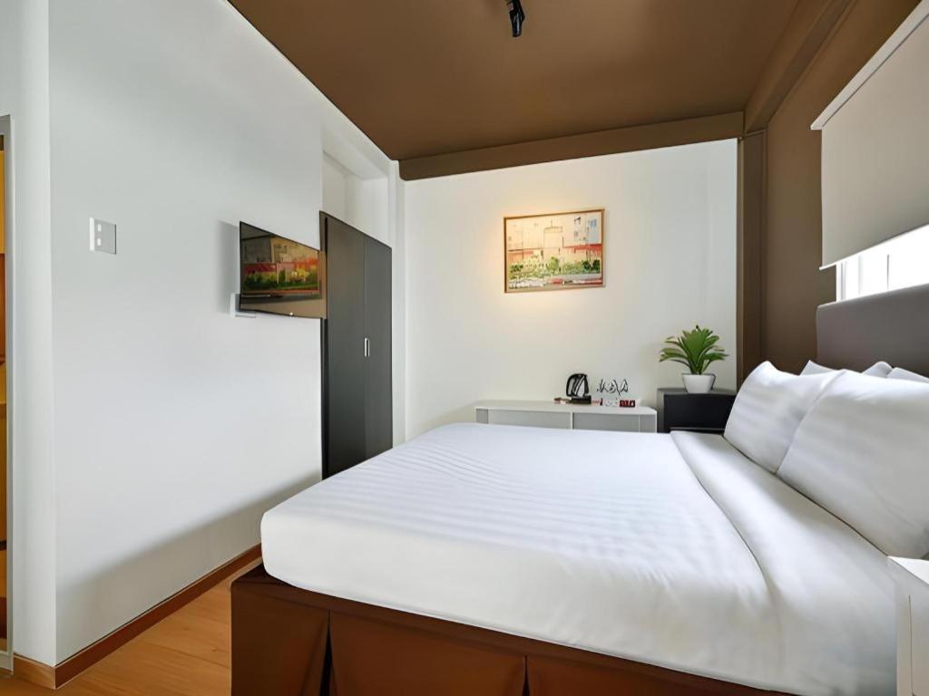 The Noble Swan Wood Park Hotel Ho Chi Minh-stad Buitenkant foto