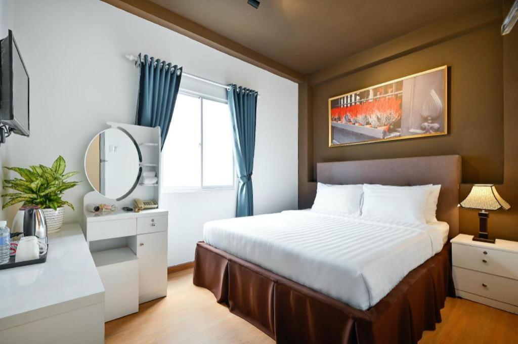 The Noble Swan Wood Park Hotel Ho Chi Minh-stad Buitenkant foto