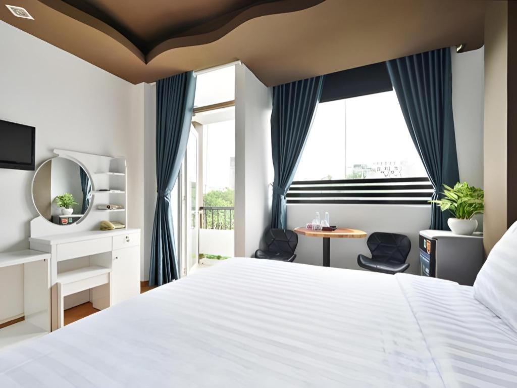 The Noble Swan Wood Park Hotel Ho Chi Minh-stad Buitenkant foto