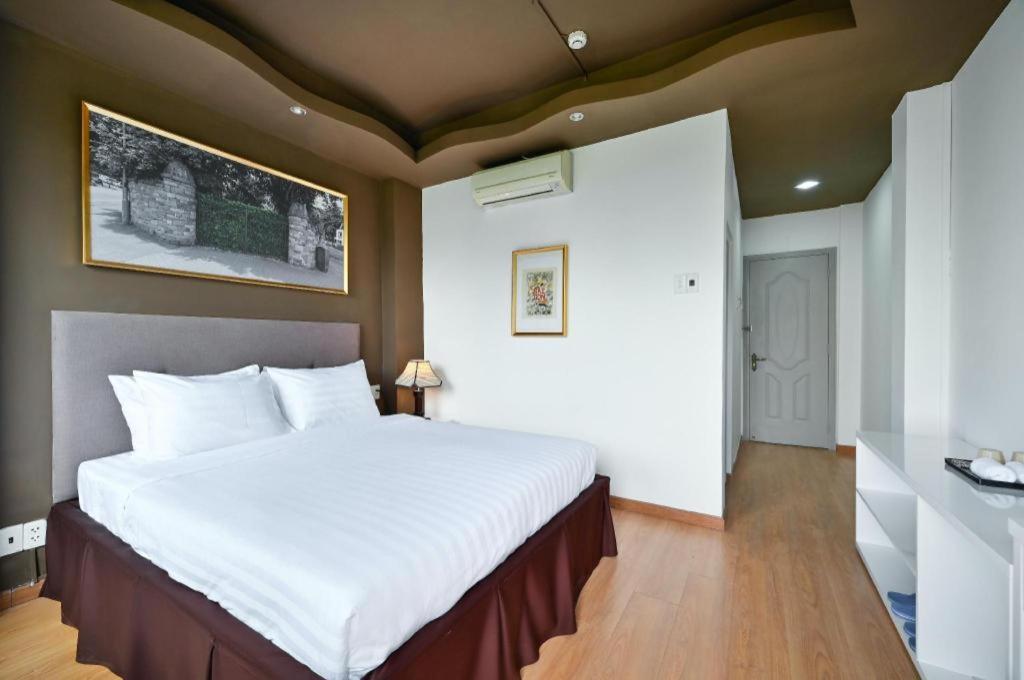 The Noble Swan Wood Park Hotel Ho Chi Minh-stad Buitenkant foto
